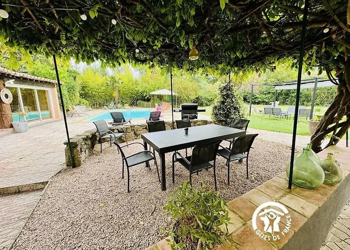 בית נופש Domaine 15 Pers, Piscine, Petanque, Canal Du Midi קרקסון