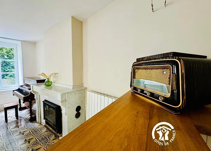 בית נופש Domaine 15 Pers, Piscine, Petanque, Canal Du Midi קרקסון